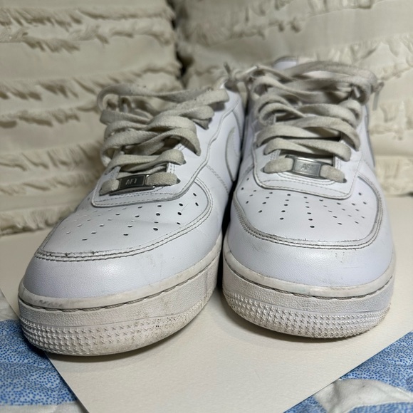 Men’s Nike Air Force 1’s - Picture 4 of 8